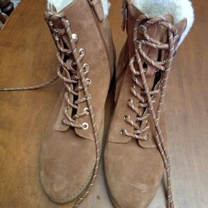 Women's Suede Tan Lace-Up Boots with Shearling Lining